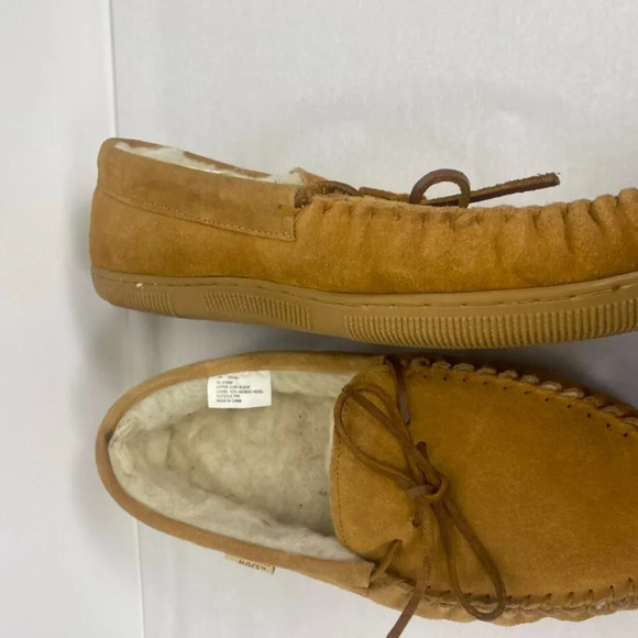 NWOT 100% Merino Wool Leather Plymouth Moccasins main image 11